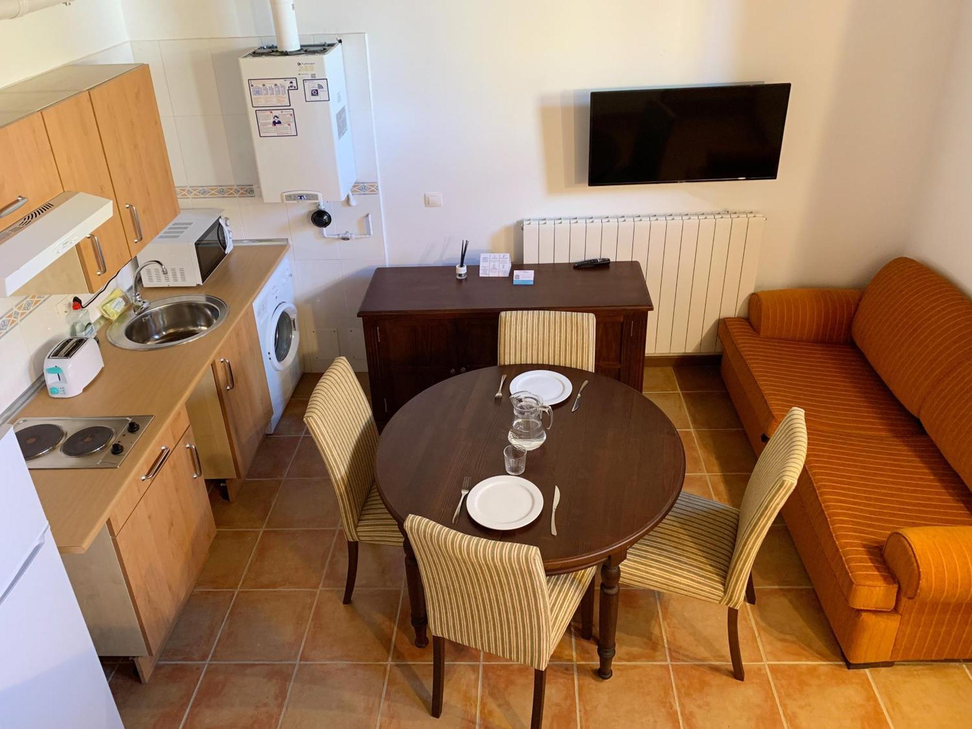 Apartamentos Jaca Badaguas 3000 ภายนอก รูปภาพ
